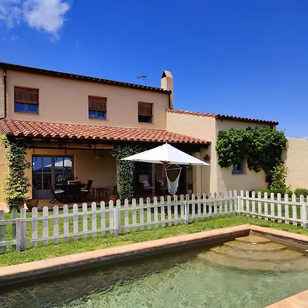With Privat Pool La Bisbal Villa